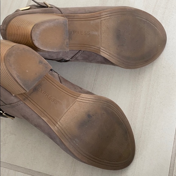 Express Booties size 7 - Picture 8 of 8